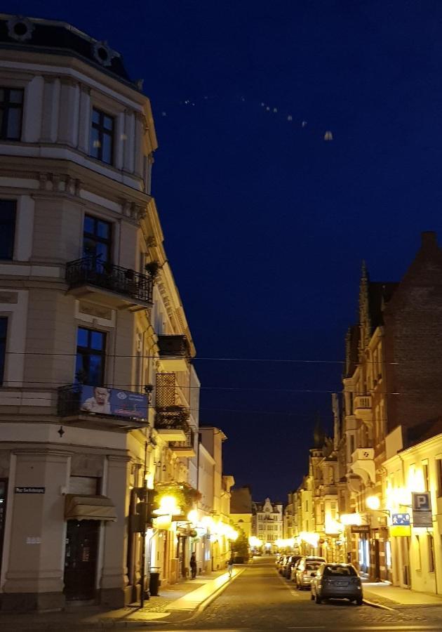 Astronomiczny Apartament , Mieszkanie 2 Pokojowe. Parking. Torun Exterior foto